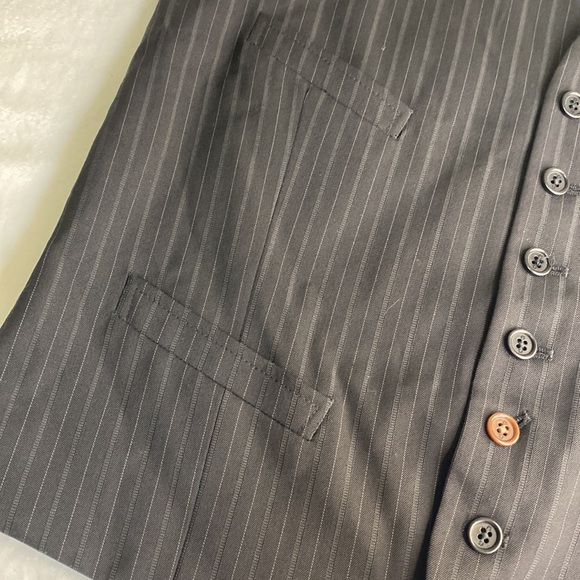 Paul Smith Men’s Vest - Picture 9 of 17